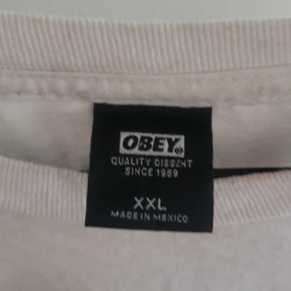 RARE!😲OBEY PROPAGANDA😲graphic shirt 90's - Picture 5 of 6
